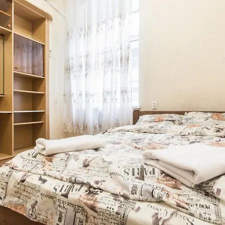 Four Bedroom Lejlighed *